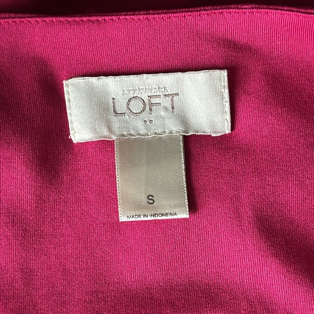 Loft Magenta Ruffle Blouse - Picture 4 of 5